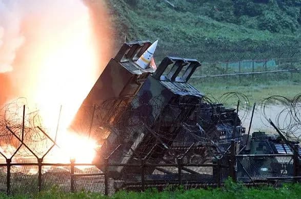 Politico розповіло, чому США не постачають ATACMS Україні