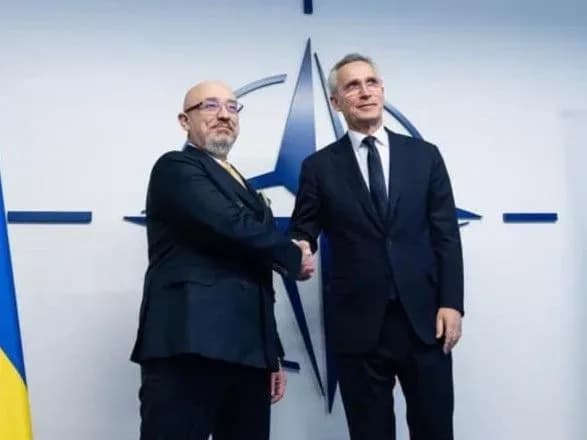 "Не тільки зброя": Резніков розповів, про що говорив зі Столтенбергом