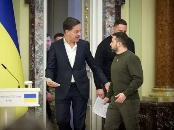 Ще одна психологічна атака рф - Зеленський про загрозу масових авіаударів