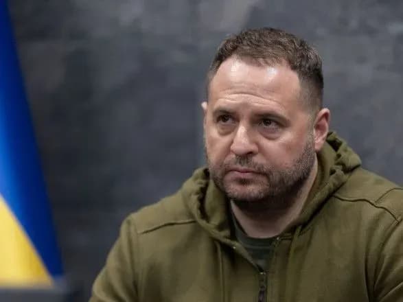 росіяни використовують тактичну авіацію і запускають ракети - Єрмак