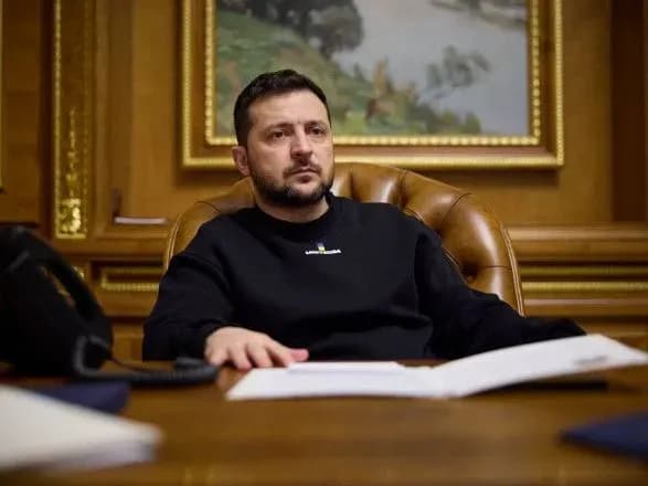 Оборонна співпраця та наближення миру: Зеленський поговорив із Макроном