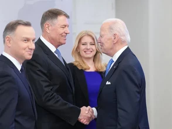 "Ми рішуче підтримуємо євроатлантичні перспективи України" - президент Румунії