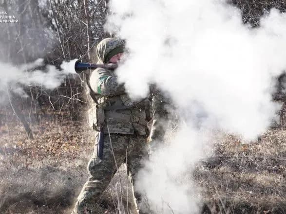 У Бахмуті прикордонники відбили три атаки противника