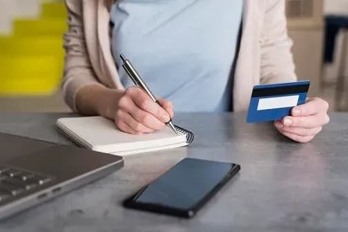 Крок за кроком: як встояла банківська система та куди продовжує свій рух