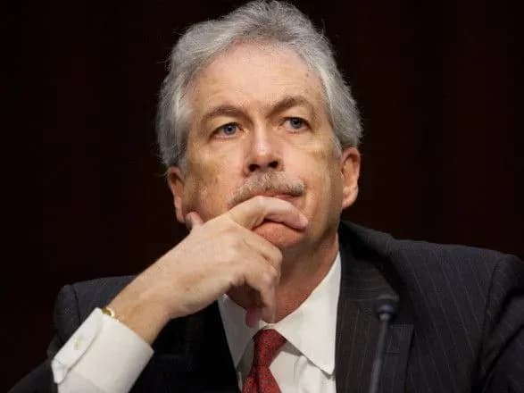 Китай розглядає можливість надання росії летальної зброї – директор ЦРУ