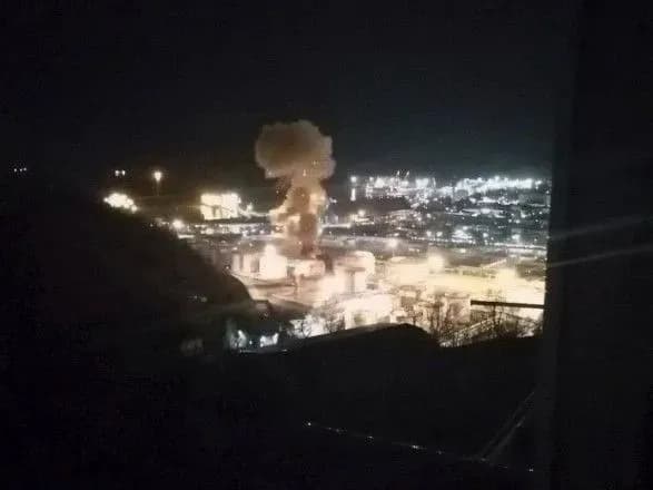 В россии "тревожно": ночью взрывы, утром - снова пустили сигнал тревоги в эфир