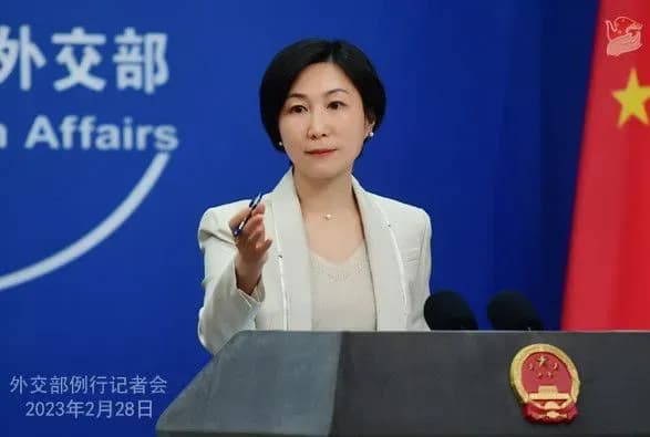 Китай отреагировал на данные ФБР о лабораторном происхождении COVID-19