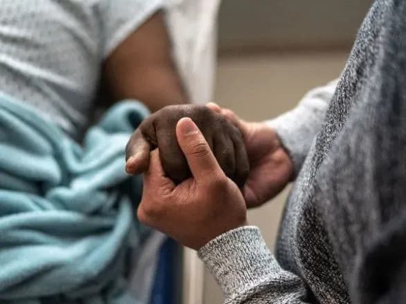 За даними вчених, чорношкірі чоловіки похилого віку частіше помирають після операції ніж їх ровесники з білою шкірою