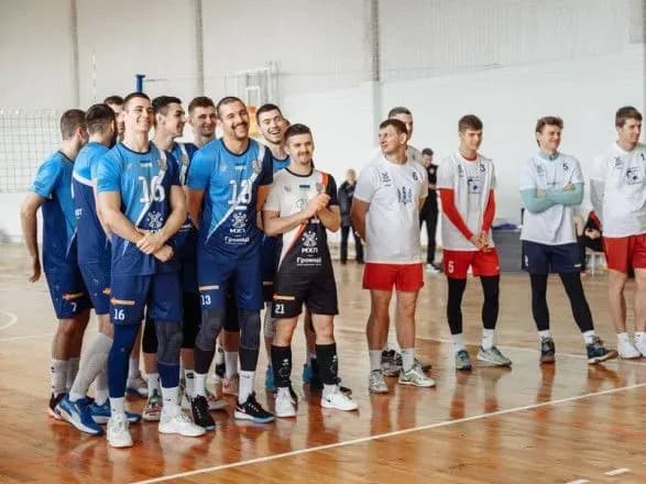 Грай заради перемоги: "МХП-Громаді" запускає серію безплатних волейбольних тренувань за участю професійних спортсменів