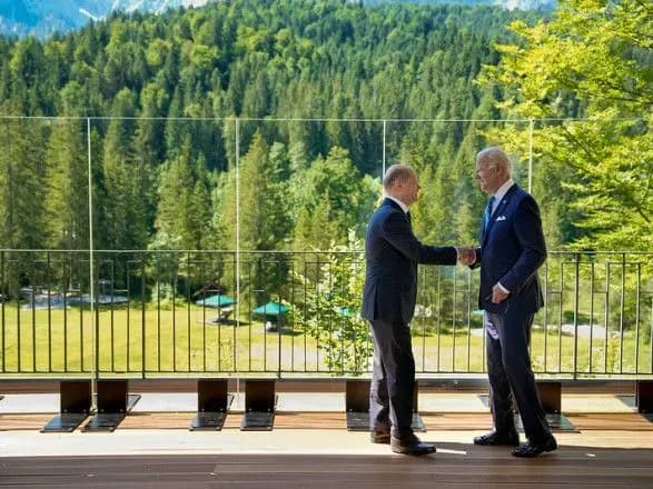 Україна та Китай стануть головними темами переговорів Байдена та Шольца