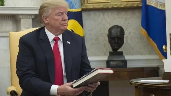 Трамп опубликует письма богатых и знаменитых