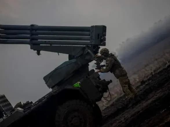 Ударили по окупантах та військовій техніці: у Генштабі розповіли про успіхи авіації та артилерії