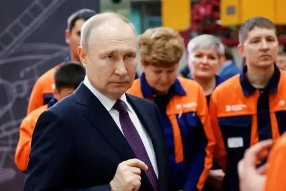 путин считает, что россия "борется за существование государства"