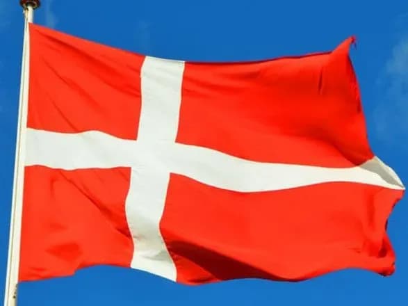 Країни Заходу ведуть переговори про можливу передачу Україні винищувачів для допомоги у війні з рф  —  Sky News