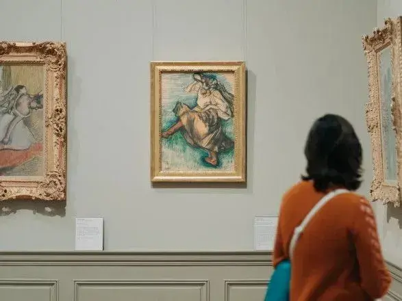 Музей "Метрополитен" изменил название одной из картин с "Русские танцовщицы" на "Танцовщицы в украинском наряде"