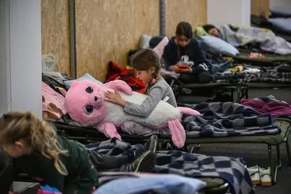 Били палицями: у Зеленського розповіли, як росіяни знущалися з викрадених дітей