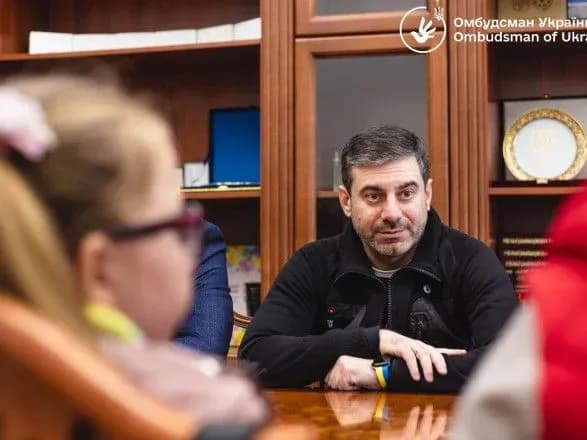 Ще двох українських дітей повернули з окупованої території