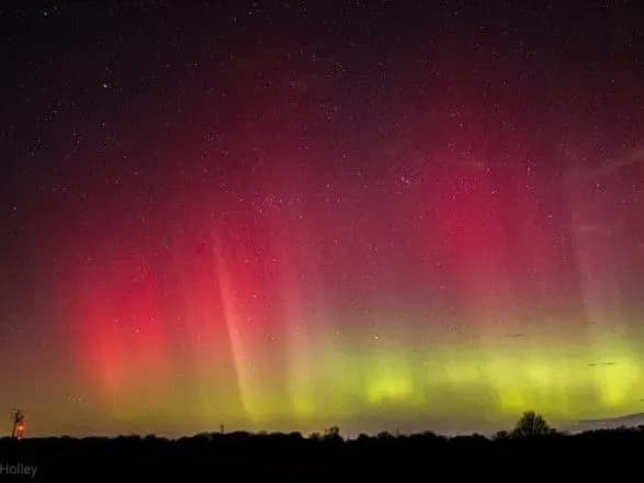 Північне сяйво опустилося на південь Англії