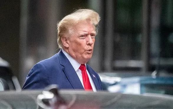 Трамп попередив про "смерть і руйнування" у разі звинувачення у злочині - Reuters