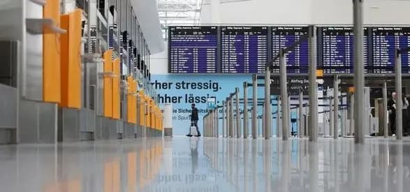 Забастовка немецких рабочих: на 24 часа полностью остановится почти весь транспорт