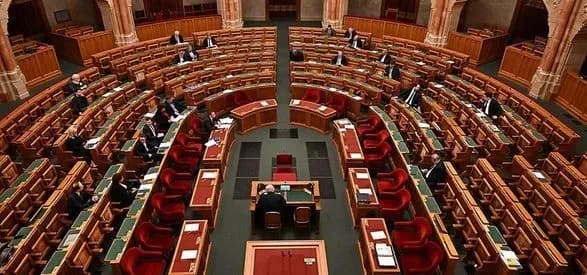 Угорський парламент схвалив вступ Фінляндії до НАТО