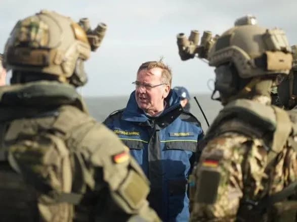 Військові прогалини Німеччини не будуть повністю усунуті до 2030 року - міністр оборони