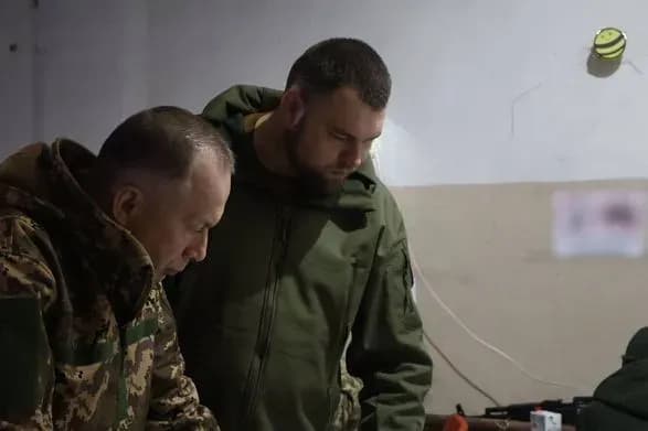 Командувач сухопутних військ ЗСУ Сирський відвідав Бахмутський напрямок