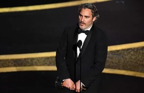 "Наполеон" Рідлі Скотта з Гоакіном Феніксом у головній ролі отримав дату виходу: з'явився перший кадр