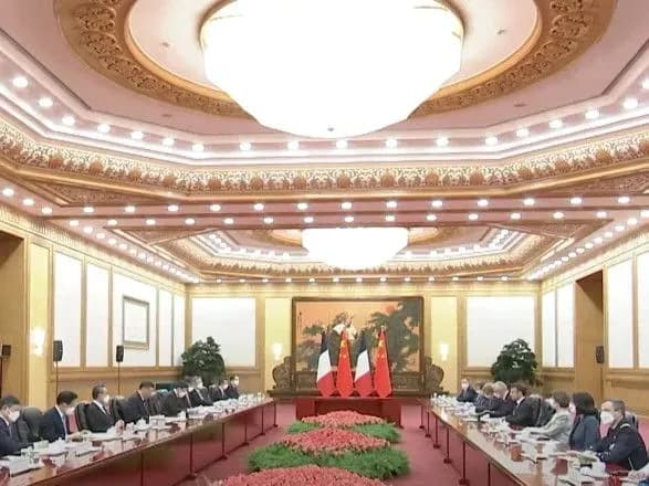 Сі Цзіньпін: усі країни повинні поважати нерозповсюдження ядерної зброї