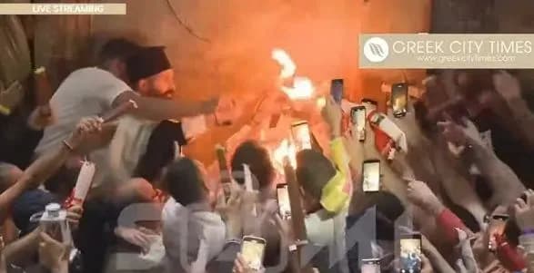 У храмі Гробу Господнього зійшов Благодатний вогонь