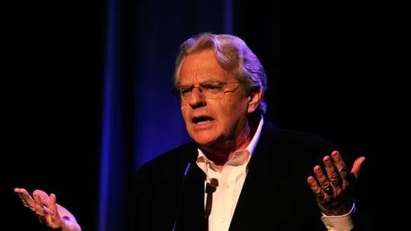 Легендарний американський телеведучий Джеррі Спрінгер помер у віці 79 років