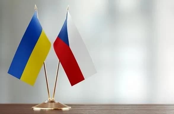 Україна та Чехія планують спільно виробляти зброю, навчальні літаки та ремонтувати танки