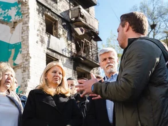 Президенти Чехії та Словаччини прибули до України: уже відвідали Бородянку