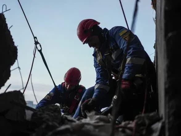 На завалах в Умані основні роботи мають завершити надвечір - голова ОВА