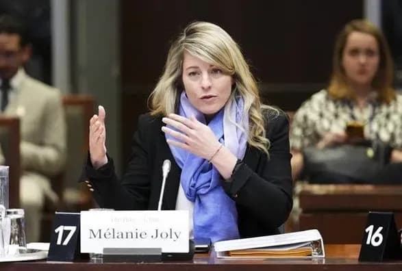 Канада пригрозила выслать всех китайских дипломатов