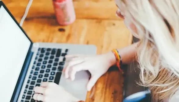 Інтернет Асоціація виступила проти законопроекту, який передбачає покарання за фейкові акаунти в соцмережах