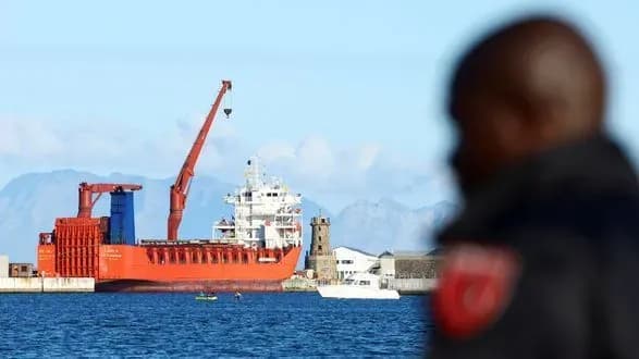 Посол США звинуватив Південну Африку в передачі росії зброї та боєприпасів для війни з Україною