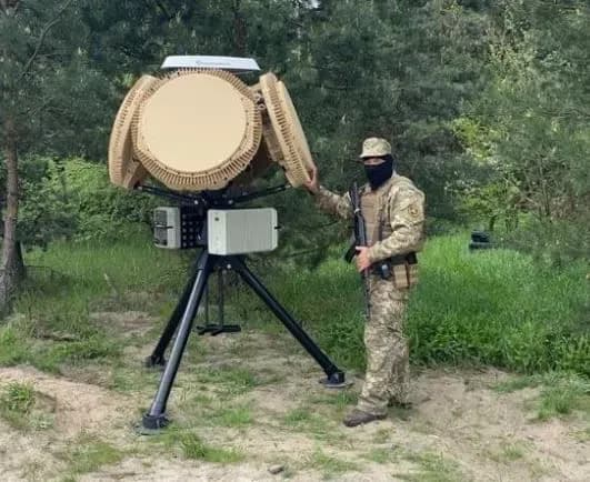 Від БПЛА до мінометів: експерт розповів, на що здатні ізраїльські радари