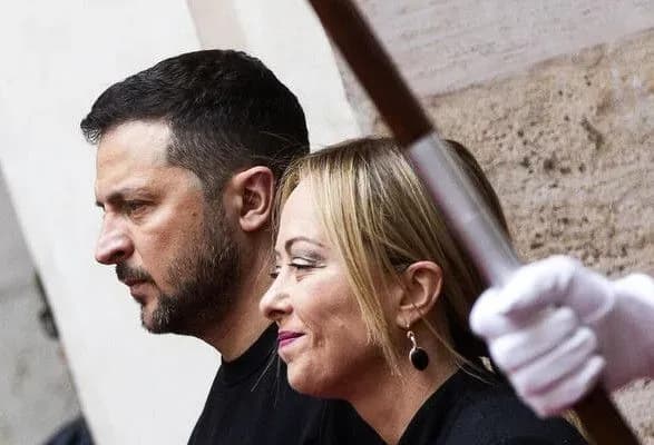 "Важливі рішення" щодо захисту неба, вступ України до ЄС та відбудова: Зеленський у Римі провів розмову з прем'єром Італії