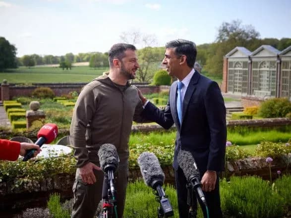 Зеленський про "євротур": під час переговорів ішлося про підготовку до саміту G7