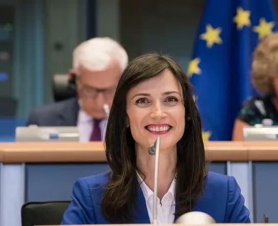 Єврокомісар Габріель йде у відставку з посади, щоб сформувати уряд Болгарії