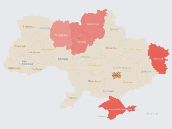 У кількох областях країни лунають вибухи - ЗМІ