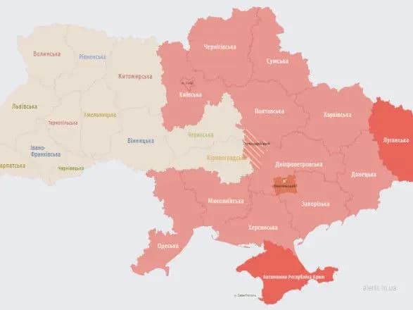Україною ширитья повітряна тривога. Кім закликає не ігнорувати