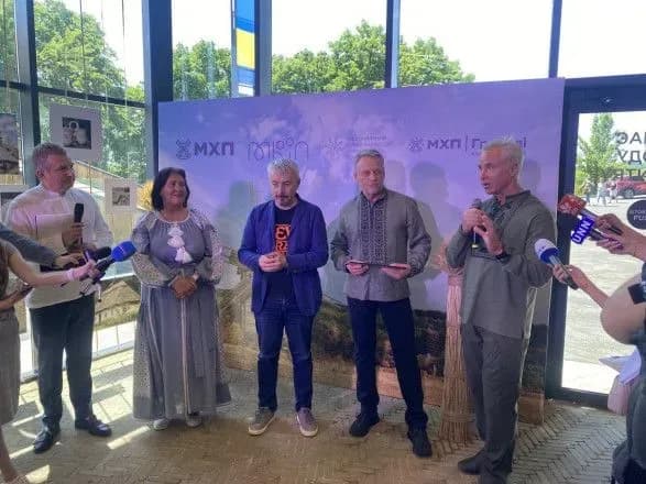 “Магніти України”: у Національному музеї народної архітектури та побуту України запрацював реконструйований центральний вхід