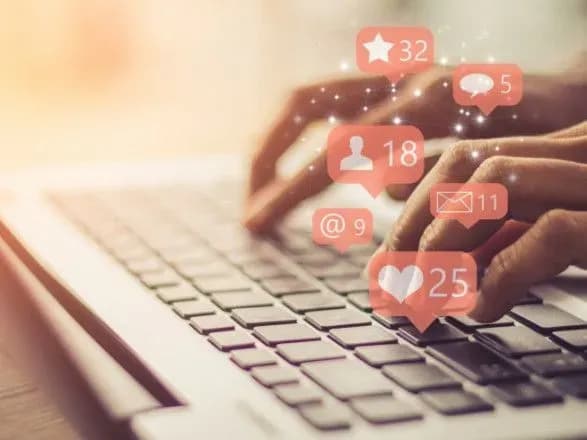 46% підлітків у США відповіли, що соціальні мережі змушують їх почуватись гірше