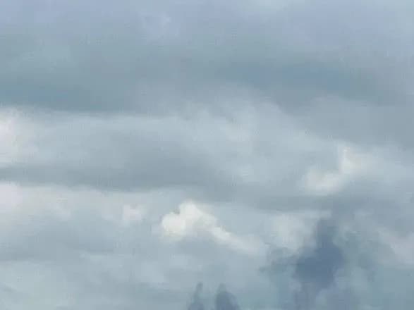 В Мелитополе у оккупантов в районе аэродрома взрывы и сильный дым - мэр