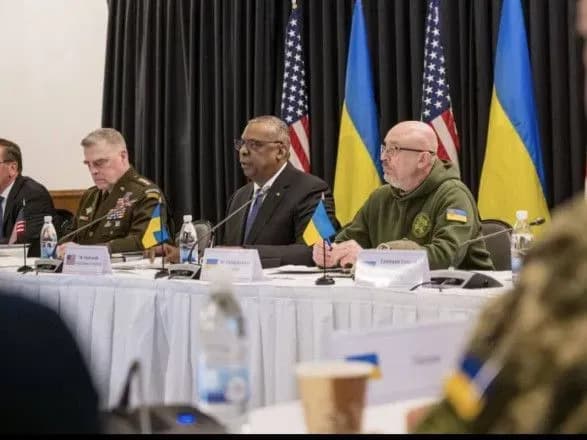 "Рамштайн-12": чи дадуть західні партнери добро на поставки до України винищувачів F-16?