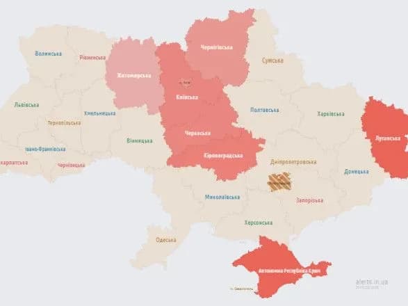 У Києві та області ворожі безпілотники: працює ППО - ОВА