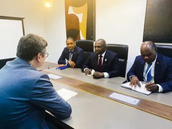 Восемь из десяти стран Африки дали согласие на открытие посольств Украины - Кулеба