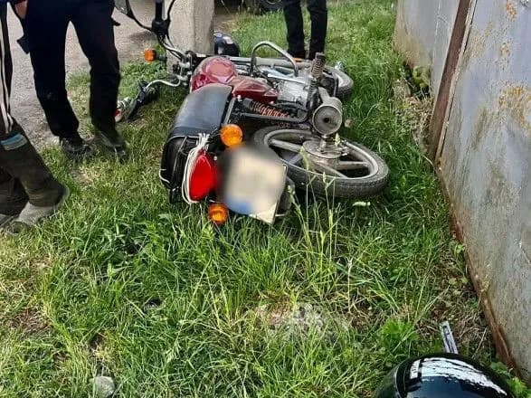 На Київщині сталося ДТП за участю підлітків: є постраждалі